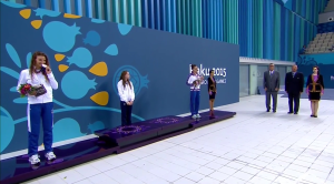 Ilaria Cusinato sul podio a Baku - Argento nei 400 misti